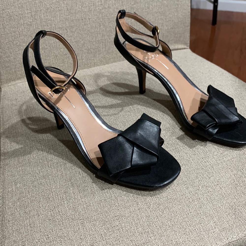 Ankle strap open toe/heel sandal